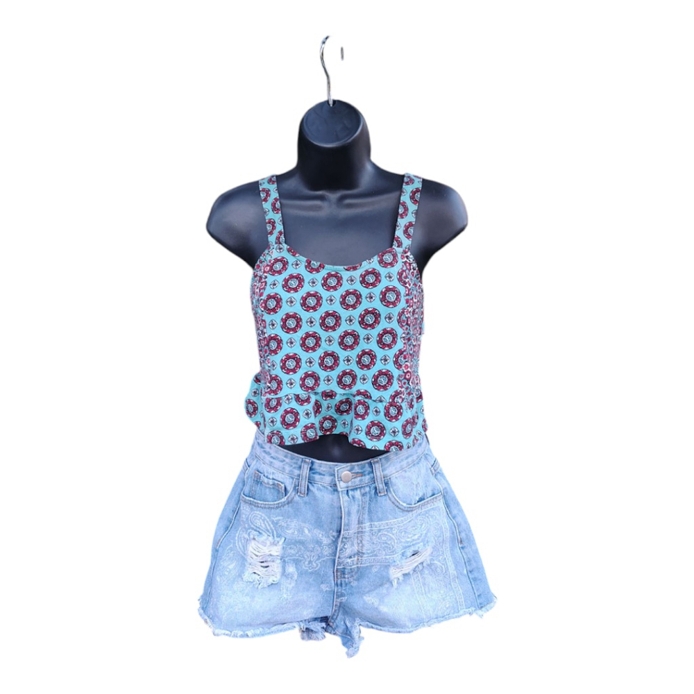🔥$1 Bundled Kendall and Kylie Printed Top Size Small